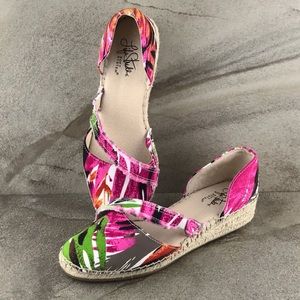 Life Stride Realize 2 Slip On Espadrille in Tropical Floral Print